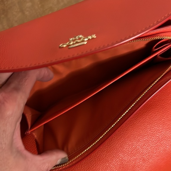 Coach RED, matching set with wallet - Picture 8 of 14